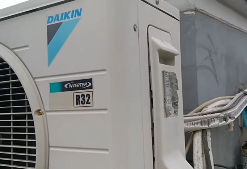 Máy lạnh Daikin báo lỗi F3